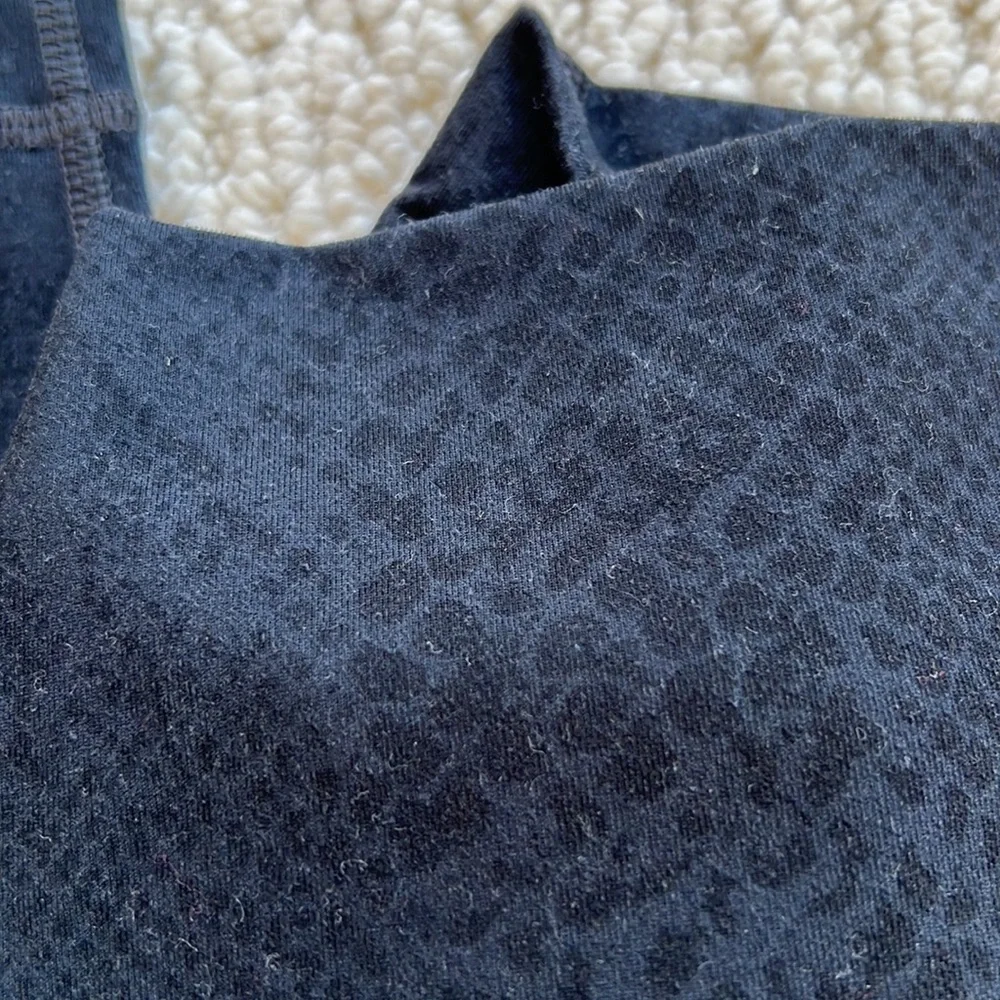 LULULEMON - Picture 3 of 3